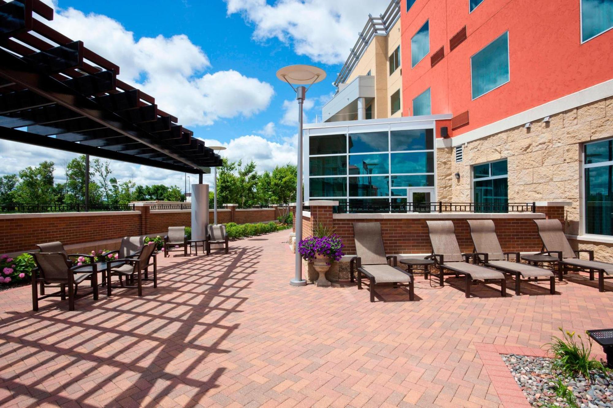 Courtyard Minneapolis Maple Grove Arbor Lakes Екстериор снимка